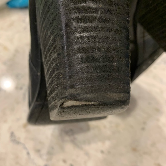 Frye Patty riding bootie 7.5 - Picture 4 of 8